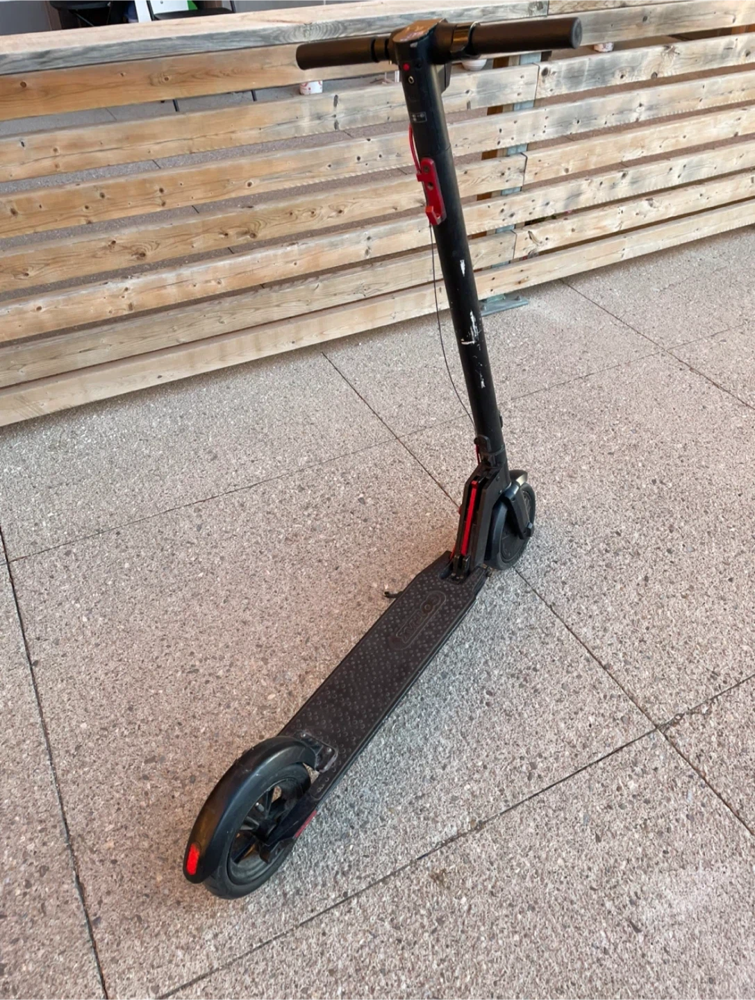 Gotrax electric scooter - photo 3
