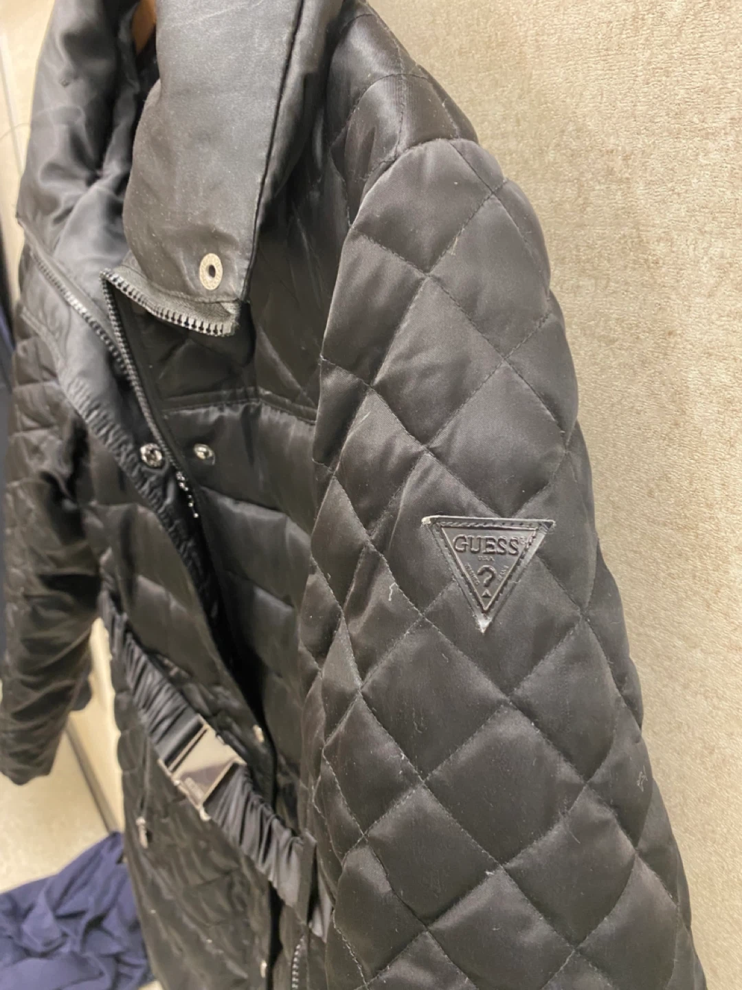 GUESS Quilted Puffer Jacket w/ Belt Size - L - photo 4