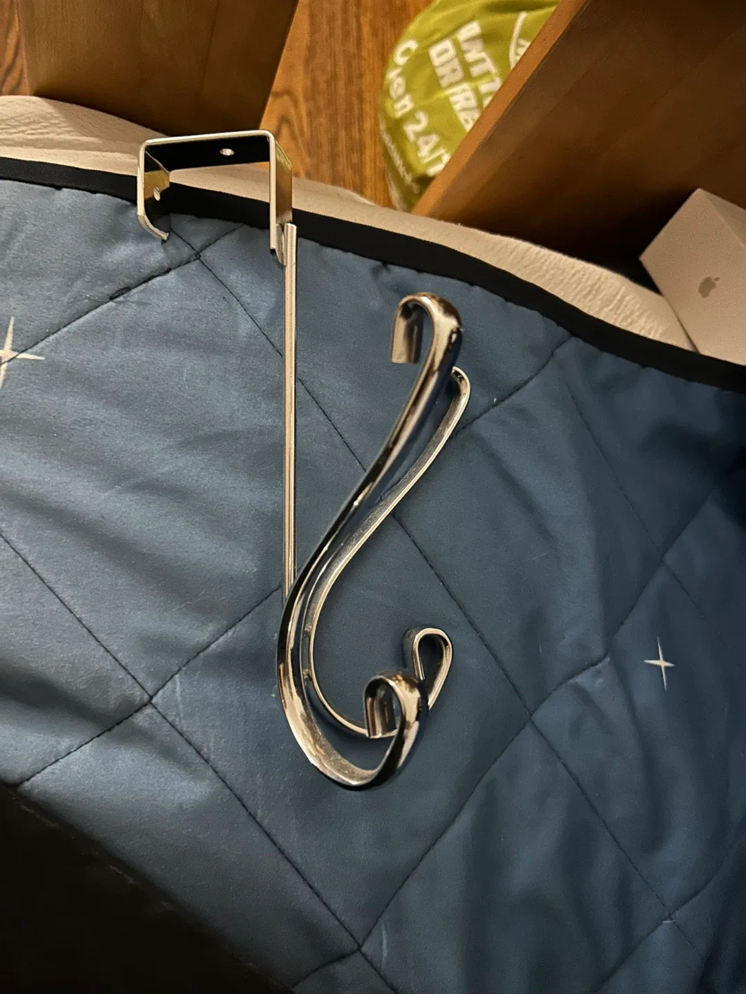 Silver Over-the-Door Wreath Hanger image indicator(2)