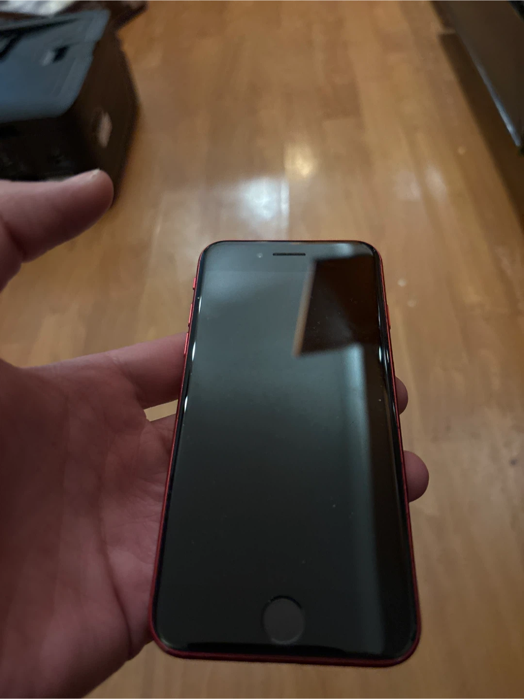 Apple iPhone SE (Product Red) - photo 5