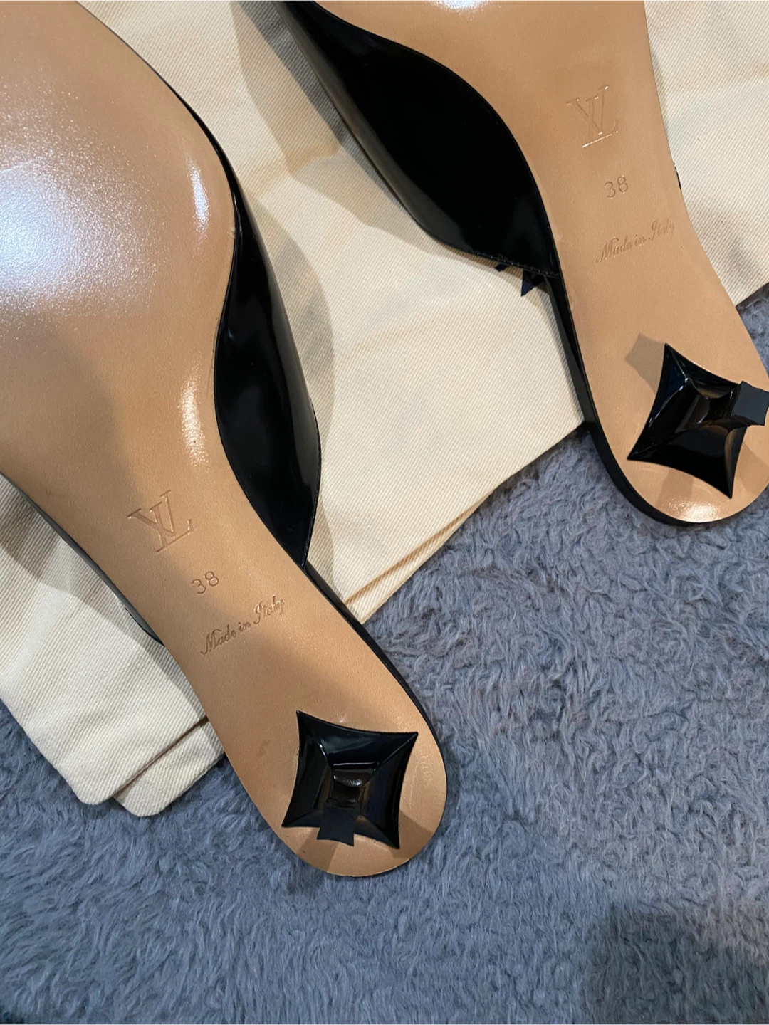 Louis Vuitton Black Patent Leather Mules - Size 38 - photo 3