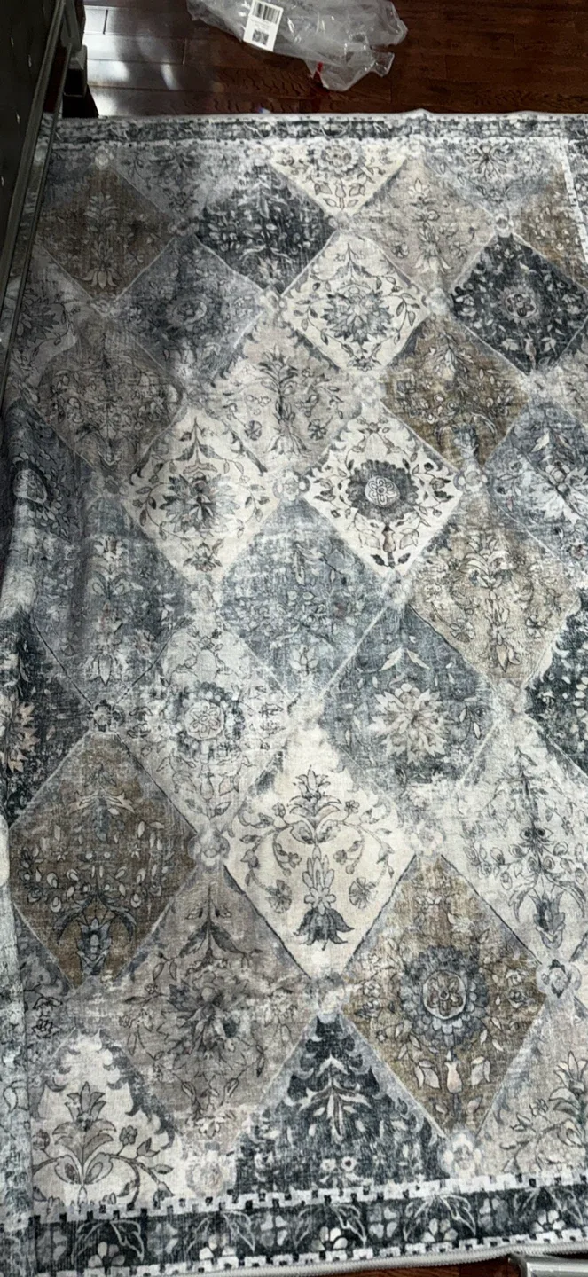 Area Rug - Floral Pattern 5*7 image indicator(7)