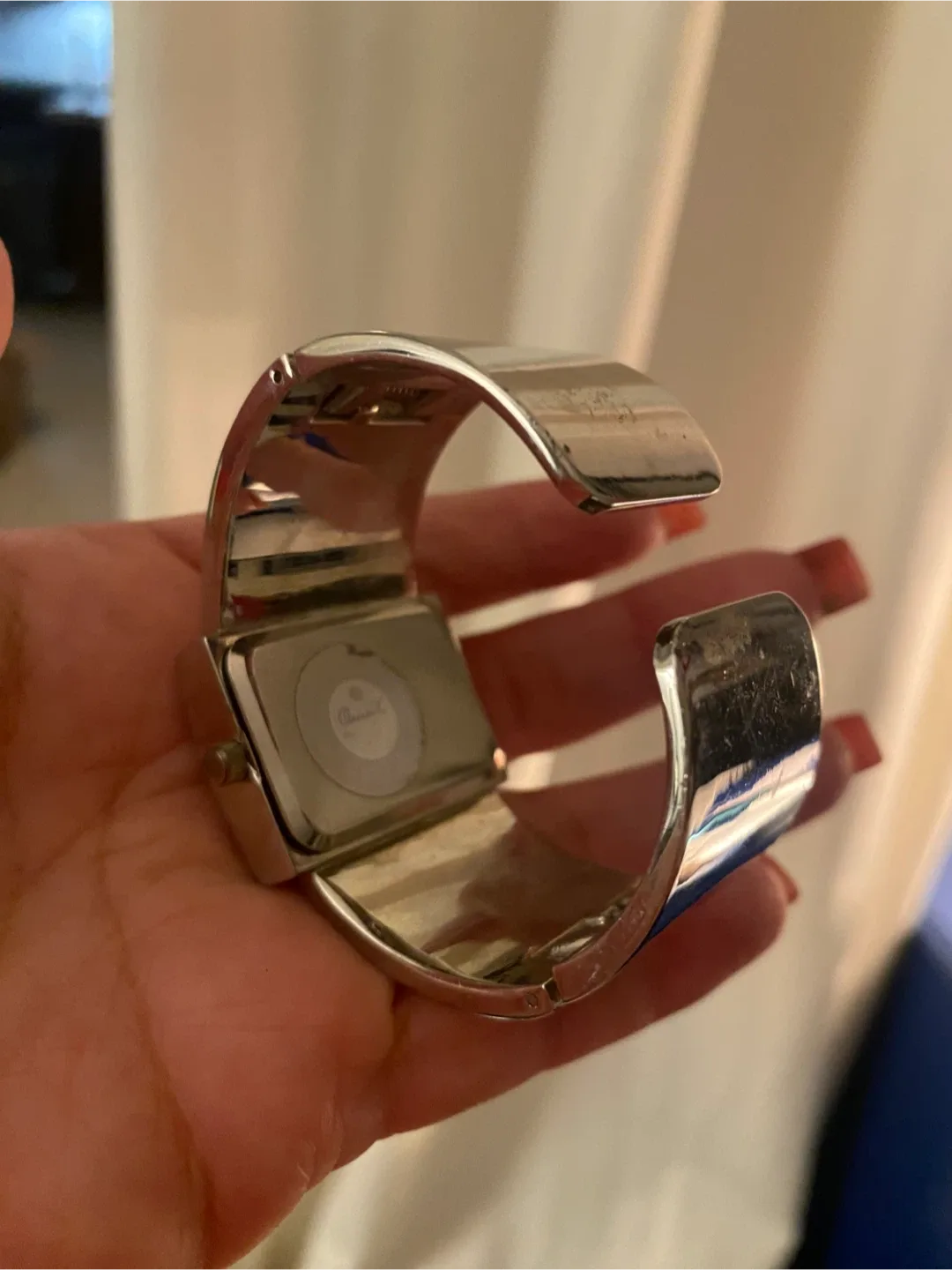 Assorted Women's Fashion Watches image indicator(8)