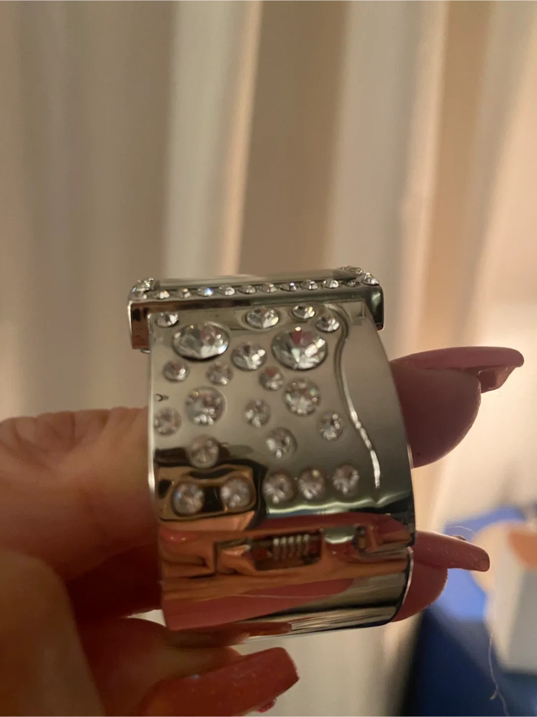 Assorted Women's Fashion Watches image indicator(9)