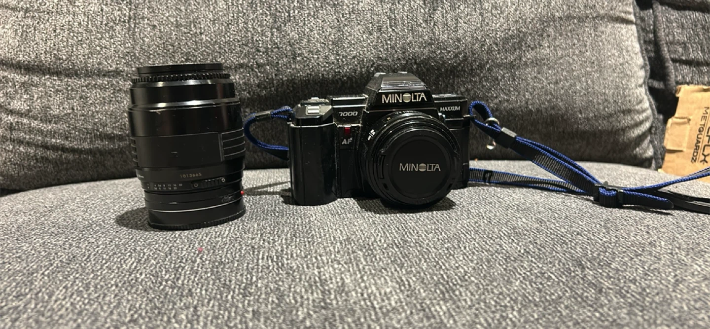 Minolta Maxxum 7000i Camera with Sigma Zoom Lens