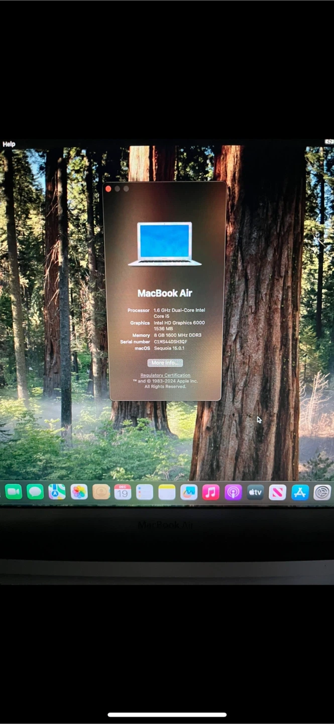 2015 MacBook Air 13 inch Intel i5 MacOS sequoia with charger - photo 4