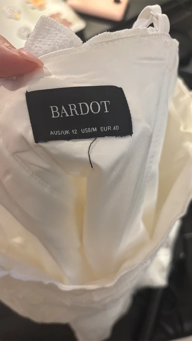 Bardot White Lace Dress - Size M image indicator(3)