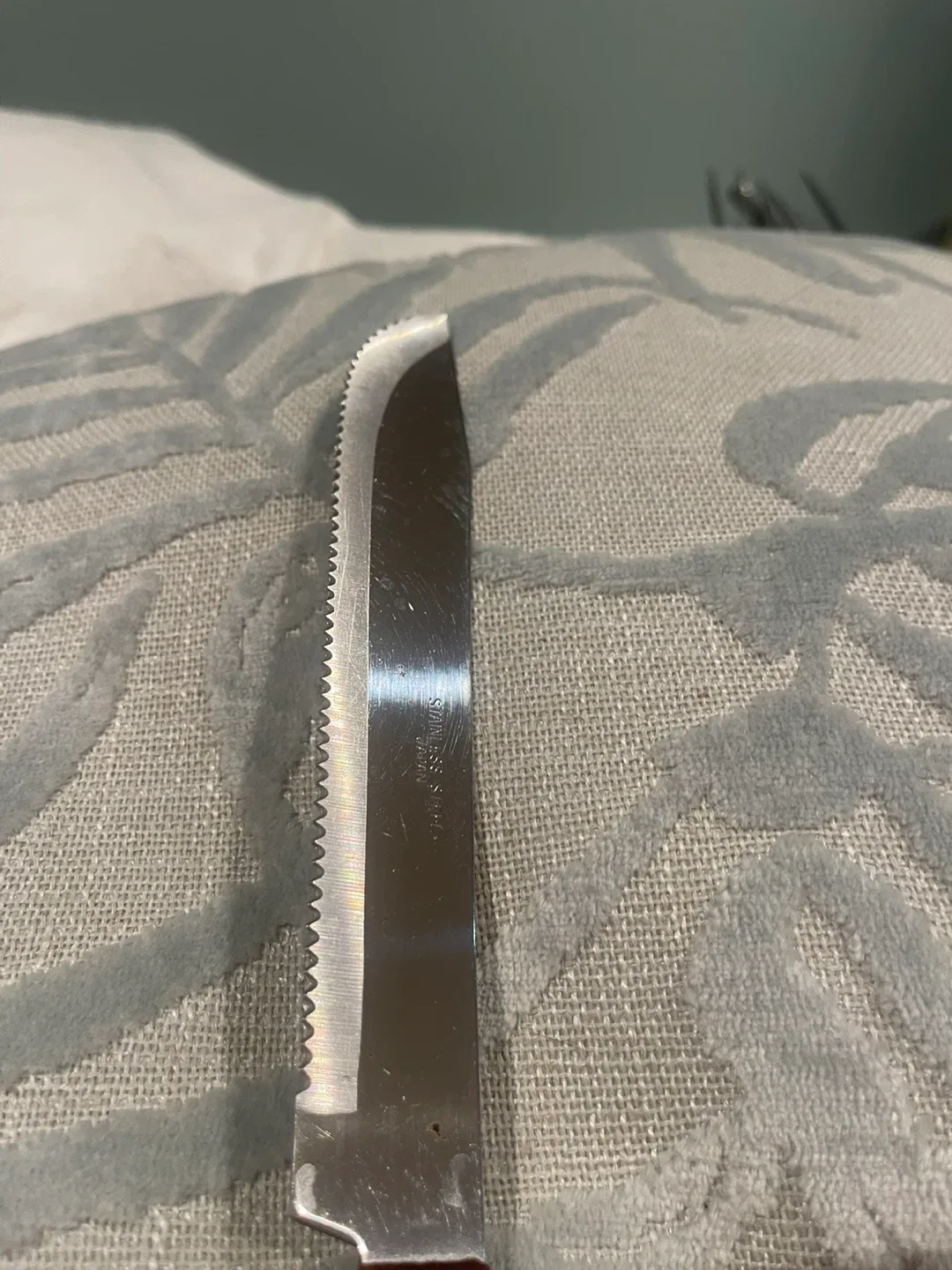 Vintage Stainless Steel Serrated Knife image indicator(3)