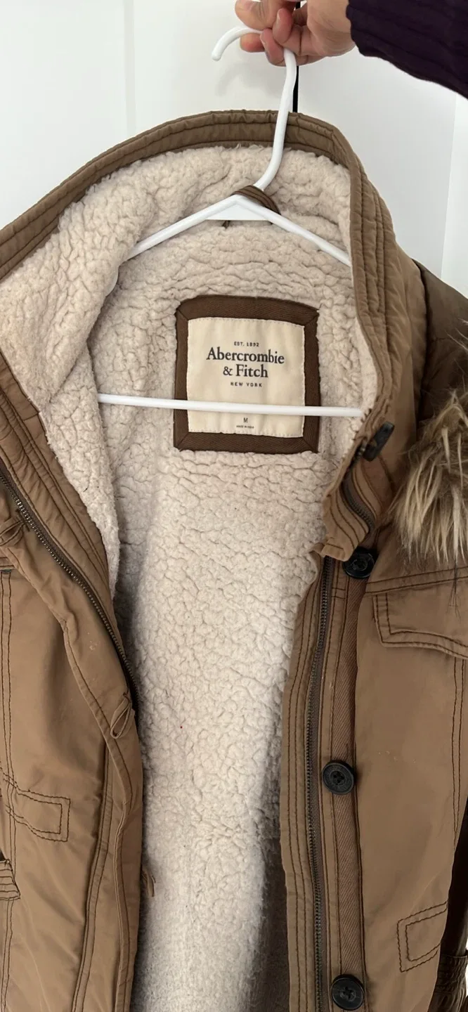 Abercrombie & Fitch Brown Winter Parka - Size M image indicator(2)