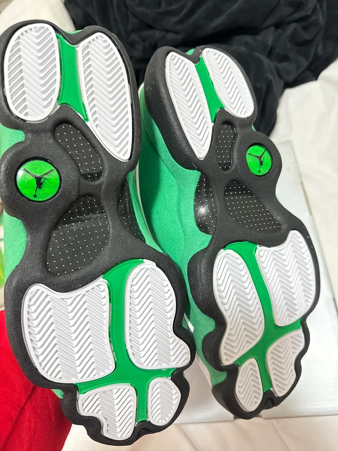 Jordan 13 Lucky Green Size 8.5 image indicator(2)