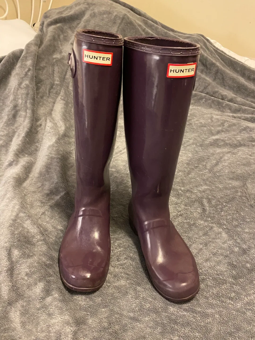 Hunter Rain Boots - Size 8.5 image indicator(3)