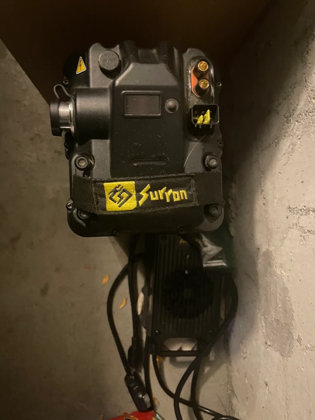 Surron Battery and Charger image indicator(2)