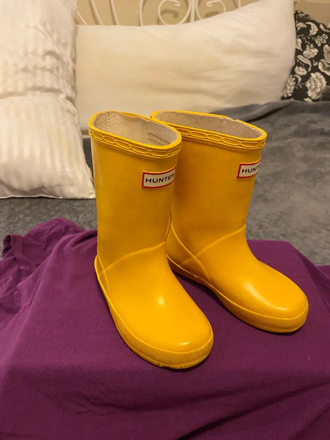 Hunter Yellow Toddler Rain Boots, Size 7 image indicator(2)