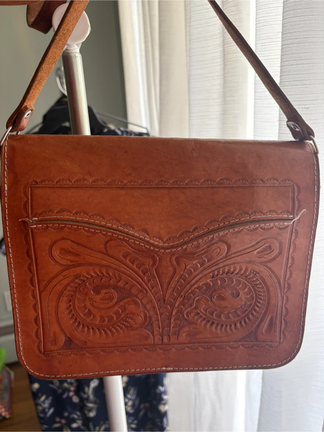 Vintage Tooled Leather Shoulder Bag 1970’s - photo 5