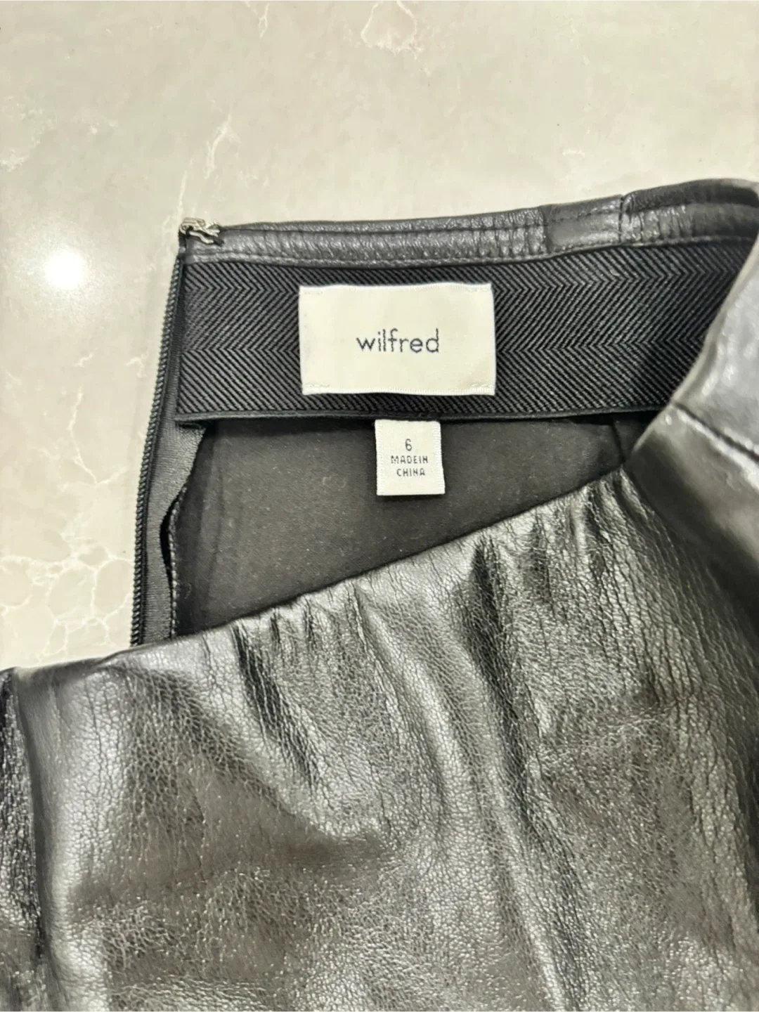 Wilfred Black Leather Skirt - Size 6 image indicator(2)