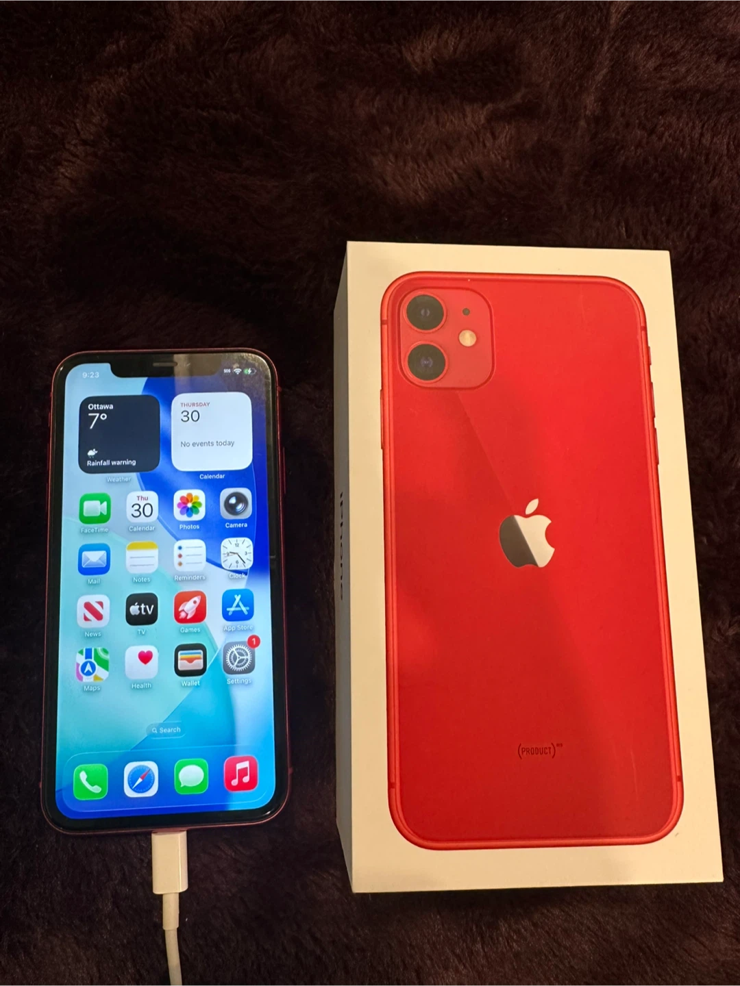 iPhone 11 Product Red 64 GB - photo 4