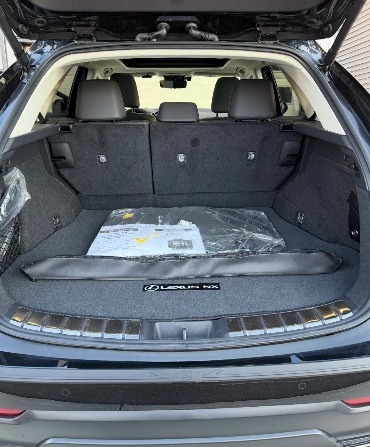 Lexus 2022 NX350 AWD - Black SUV image indicator(5)