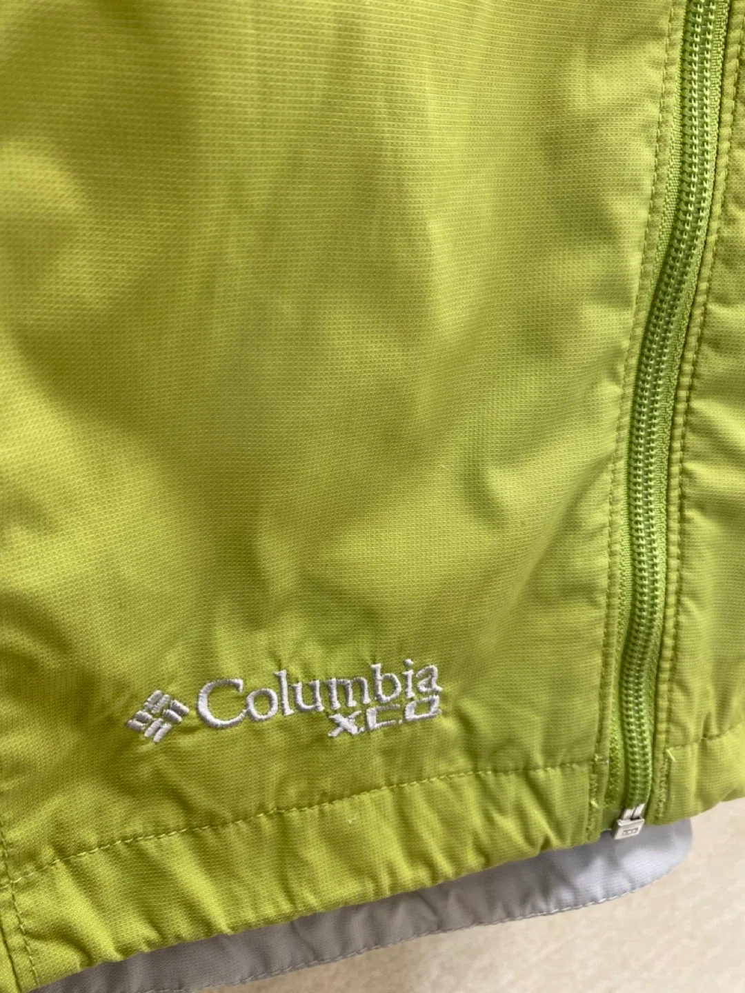 Columbia XCO Windbreaker Hooded Jacket Women’s - M image indicator(4)