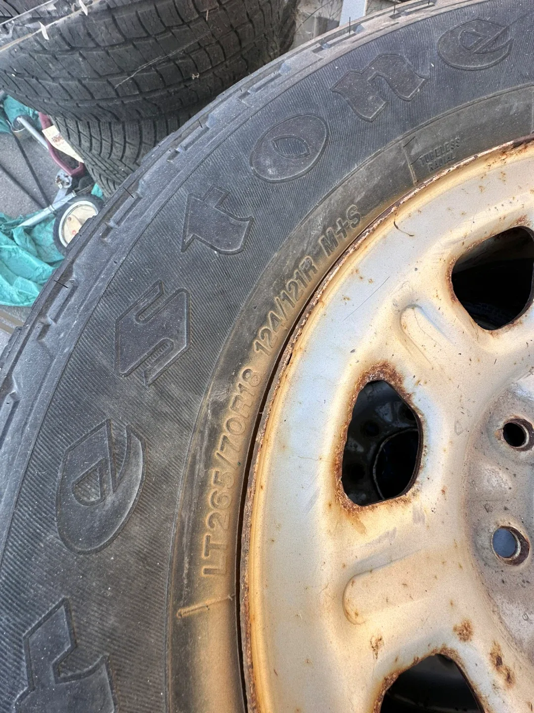 Goodyear Wrangler Transforce HT LT265/70R18 Tires image indicator(3)