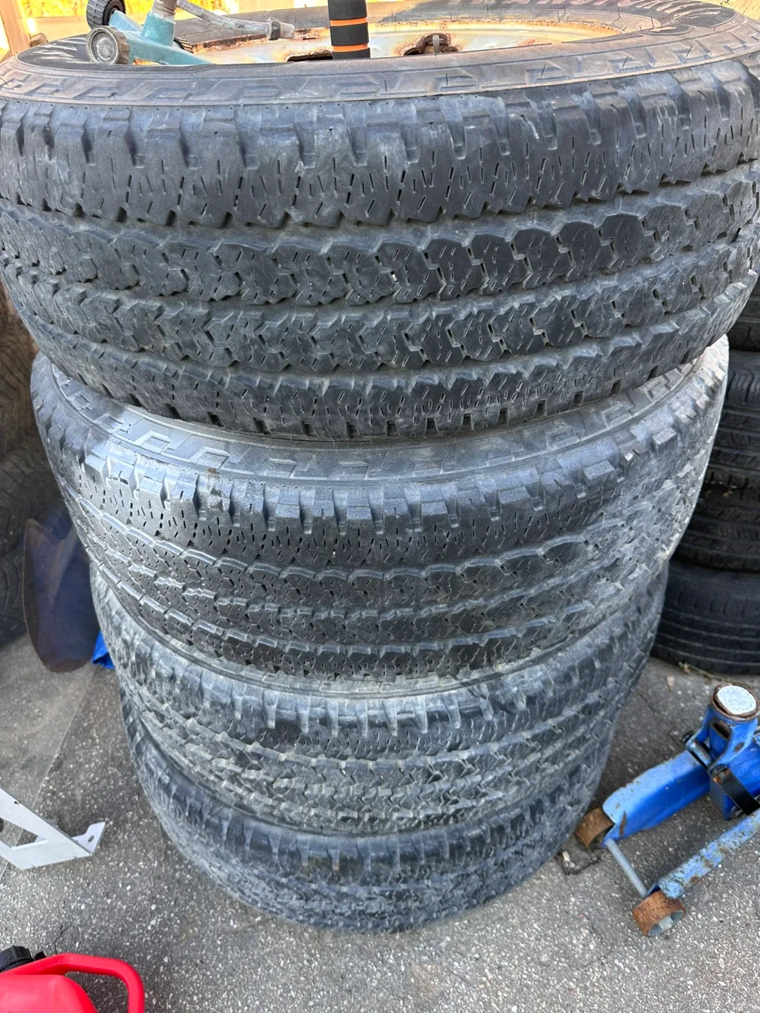 Goodyear Wrangler Transforce HT LT265/70R18 Tires image indicator(4)