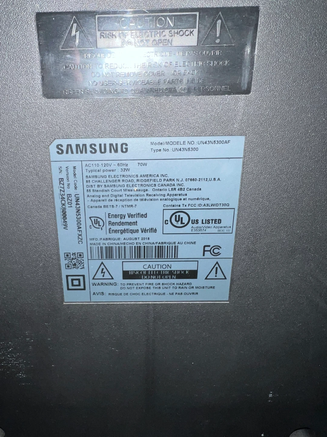 Samsung TV 43” series 5 along with soundbar - photo 3