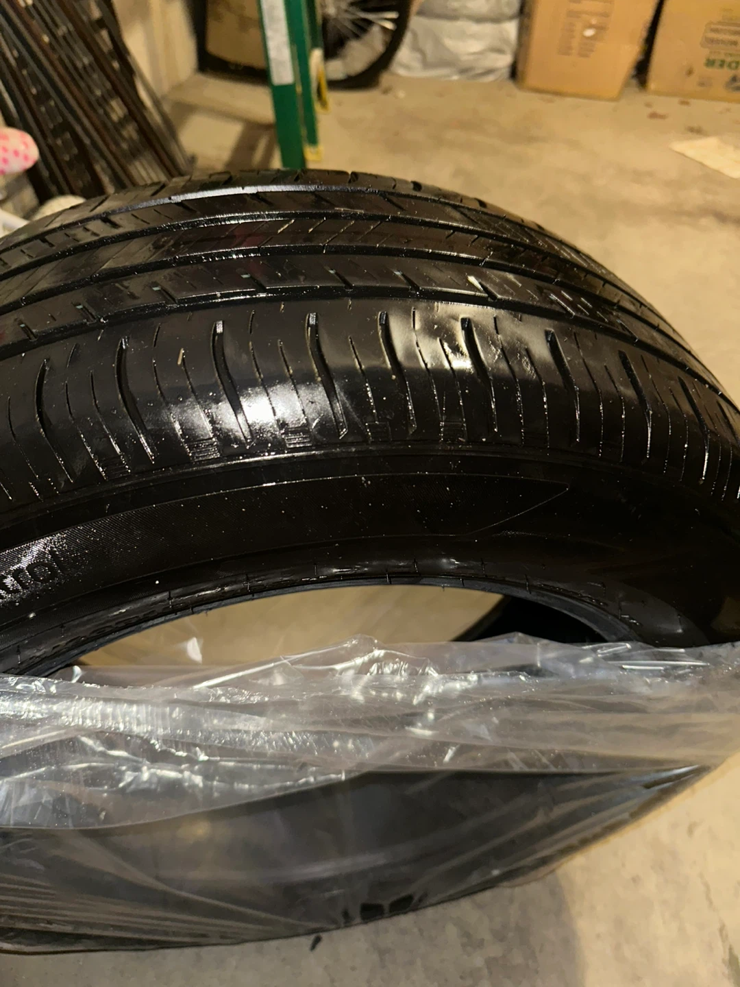Hankook Kinergy All Season 235/60/18 - Set of 4