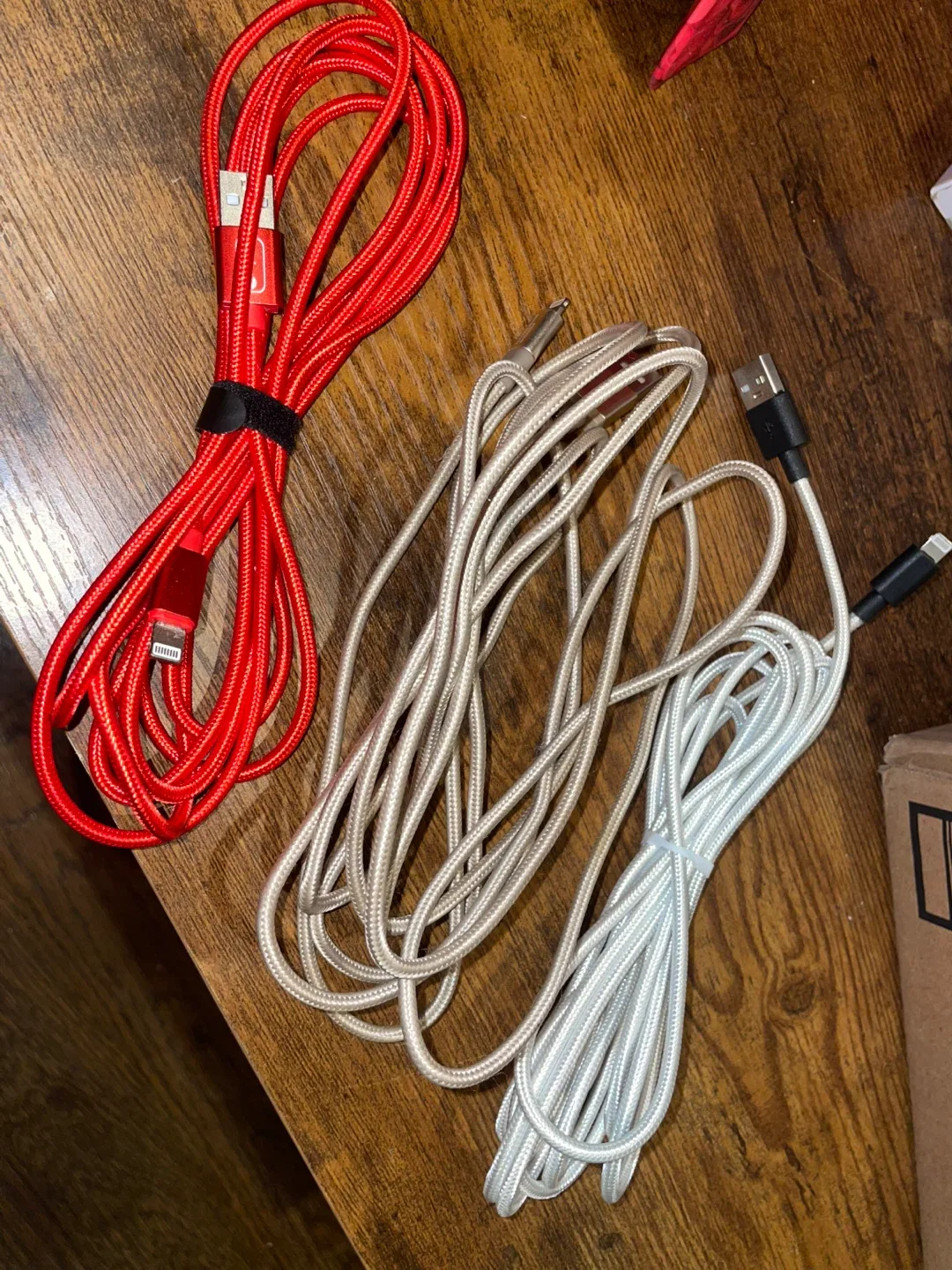 Lightning USB Cables - Red, Silver, White image indicator(2)