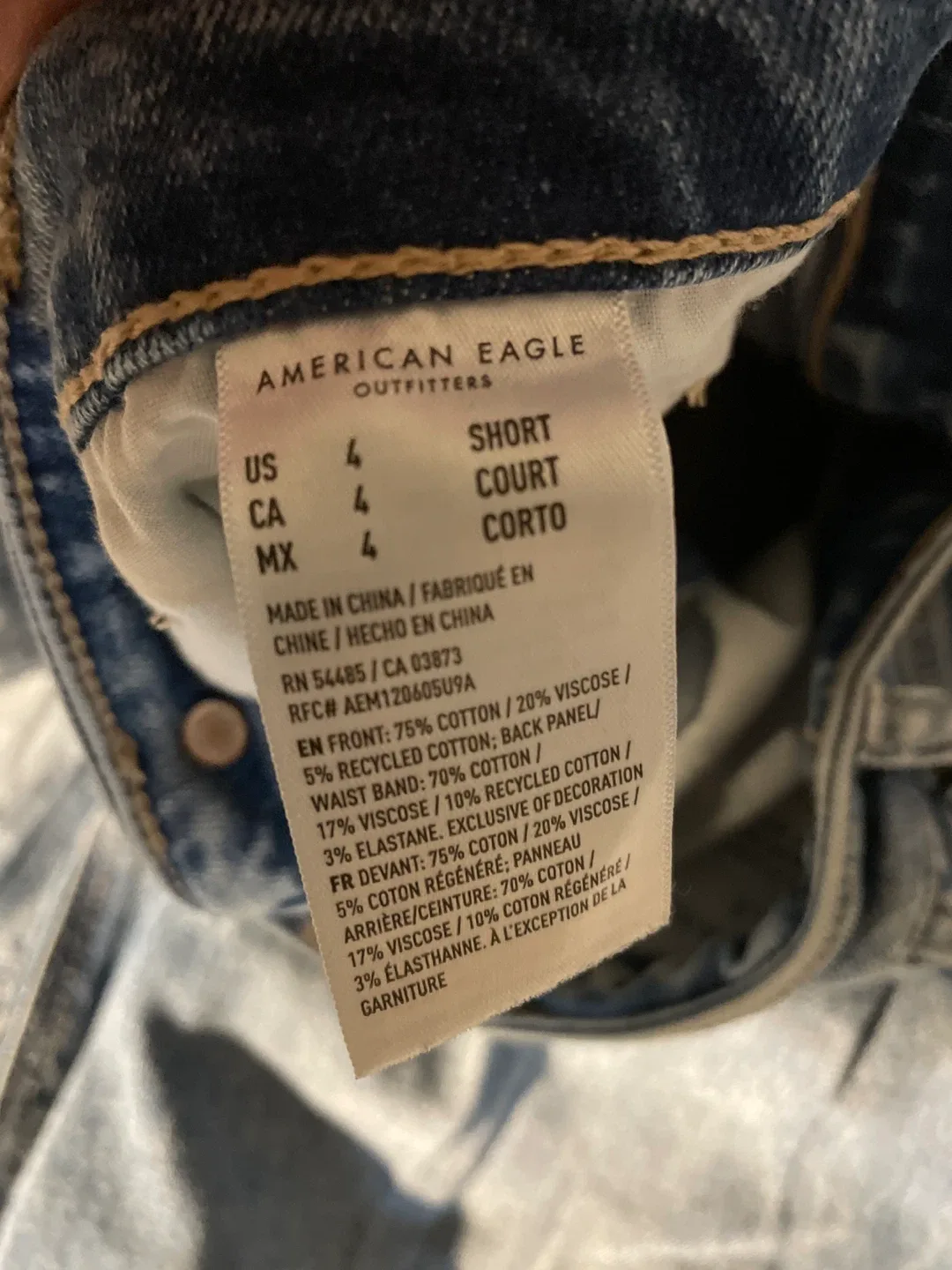 American Eagle Ripped Jeans - Size 4 image indicator(3)