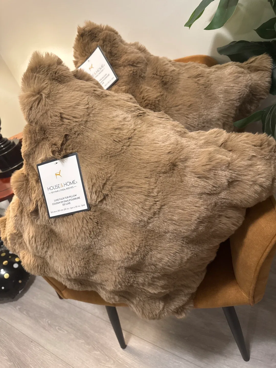 House & Home Luxe Faux Fur Pillow, 20"x20" image indicator(2)