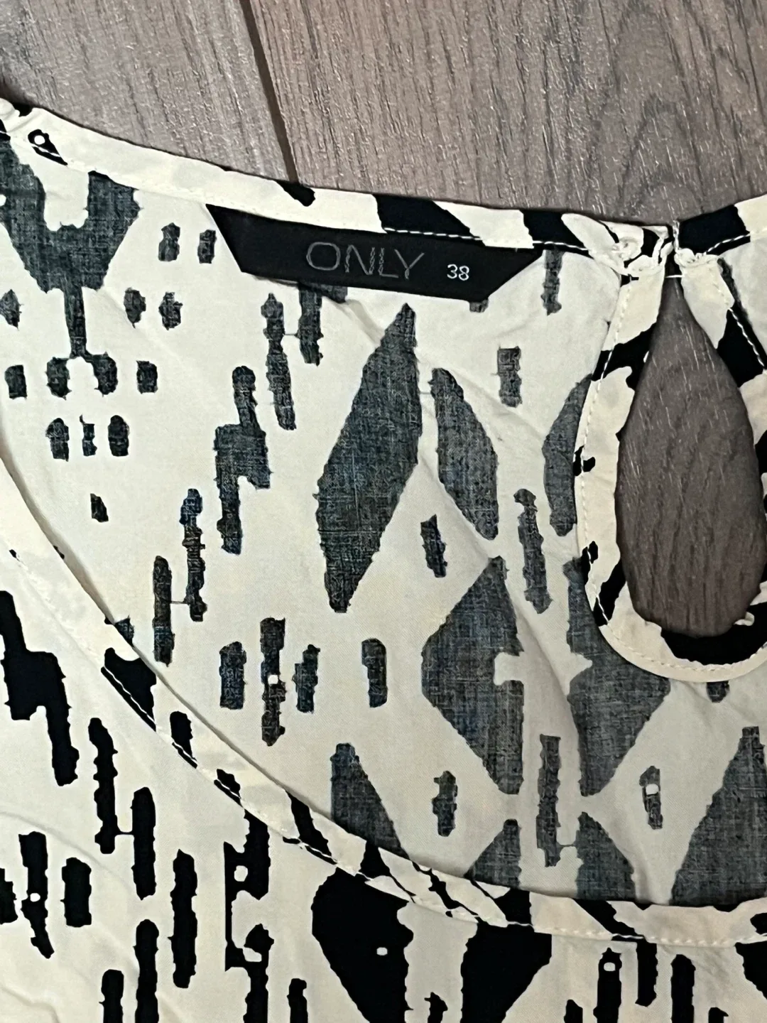 Only Tank Top - Size 38 image indicator(3)