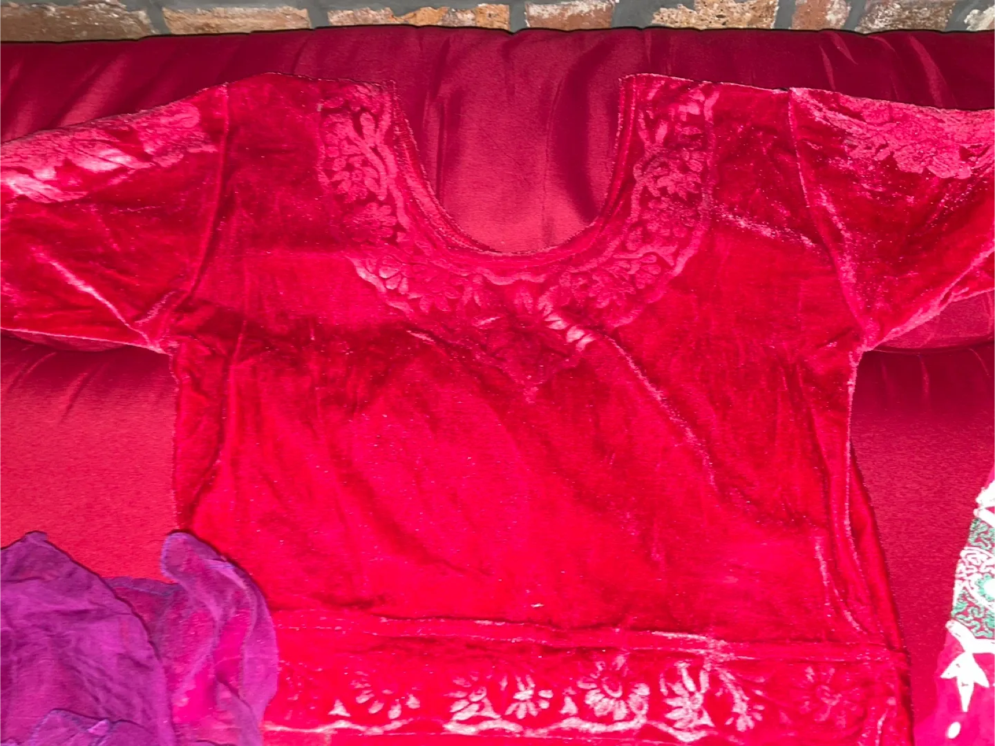 Red Indian Outfit image indicator(4)