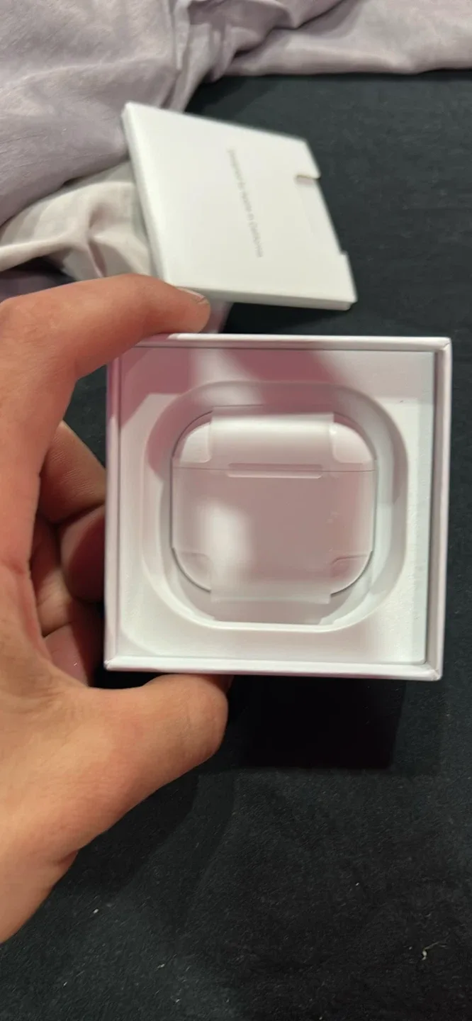 New Apple AirPods 4 (ANC) MXP93LL/A image indicator(2)