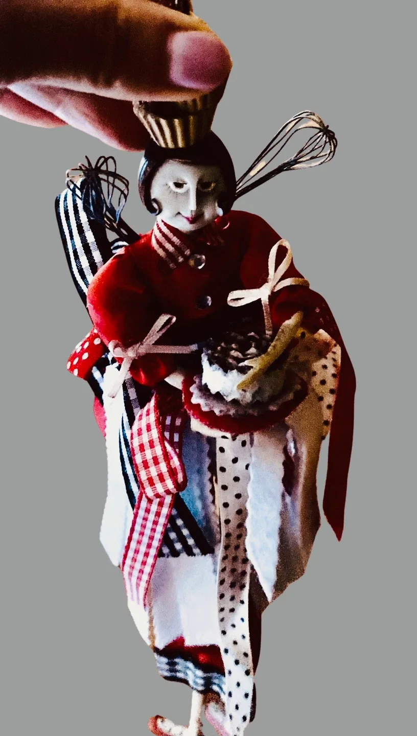 Vintage Baking Cooking Fairy Queen Doll Ornament image indicator(2)