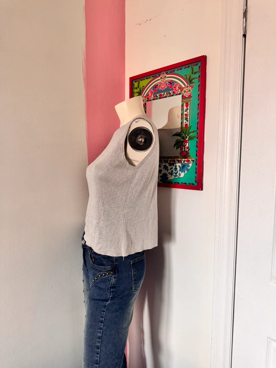 Silver Sleeveless Top image indicator(4)