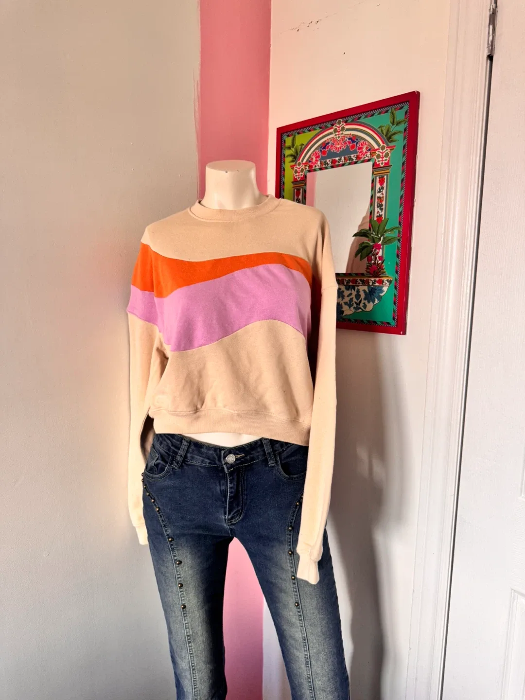 Girl’s Wave Pattern Crewneck thumbnail