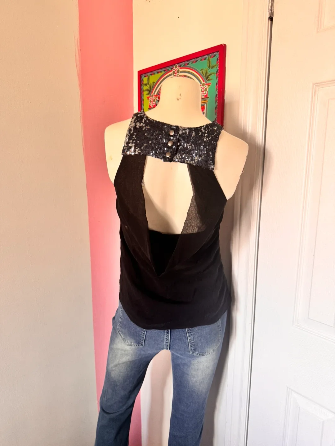 Sleeveless Sequin Top image indicator(3)