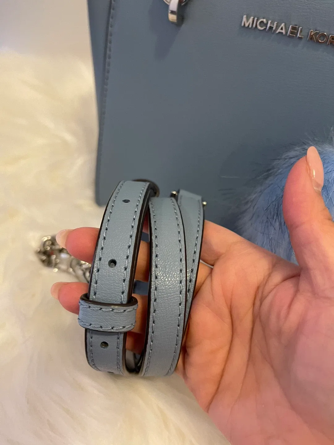 MK Ellis small l Satchel + NEW POMPOM KEY CHAIN image indicator(9)