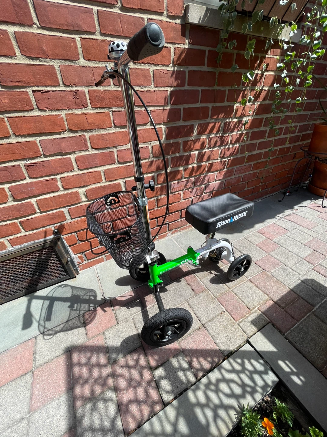 KneeRover GS Knee Walker Scooter