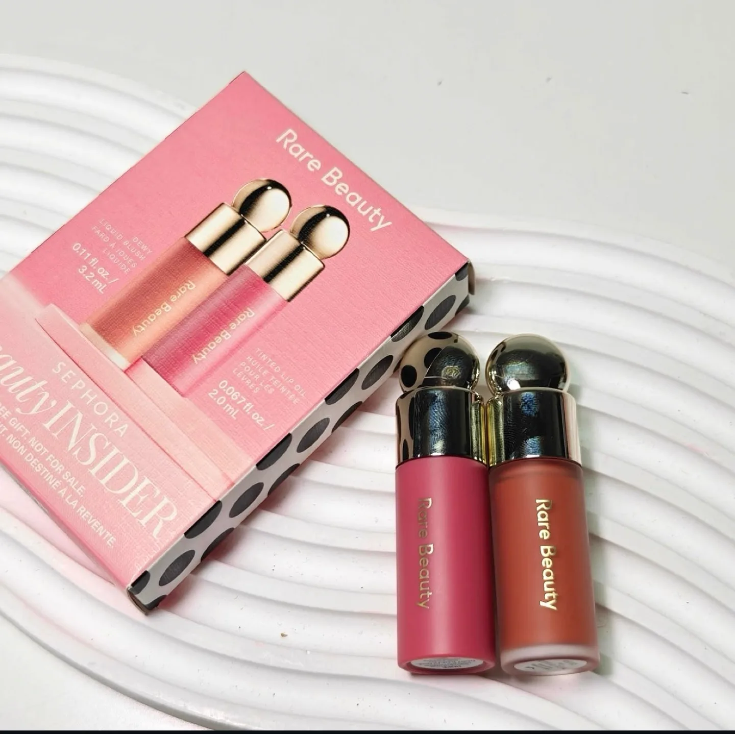 Rare Beauty Lip Oil - Shade Hope image indicator(2)