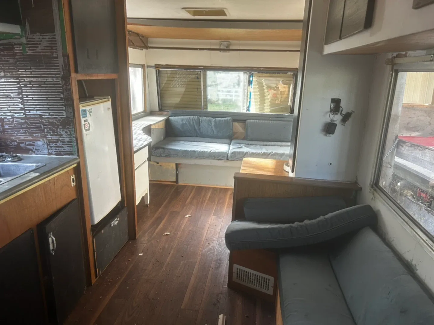 Vintage 1973 travellaire travel trailer image indicator(3)