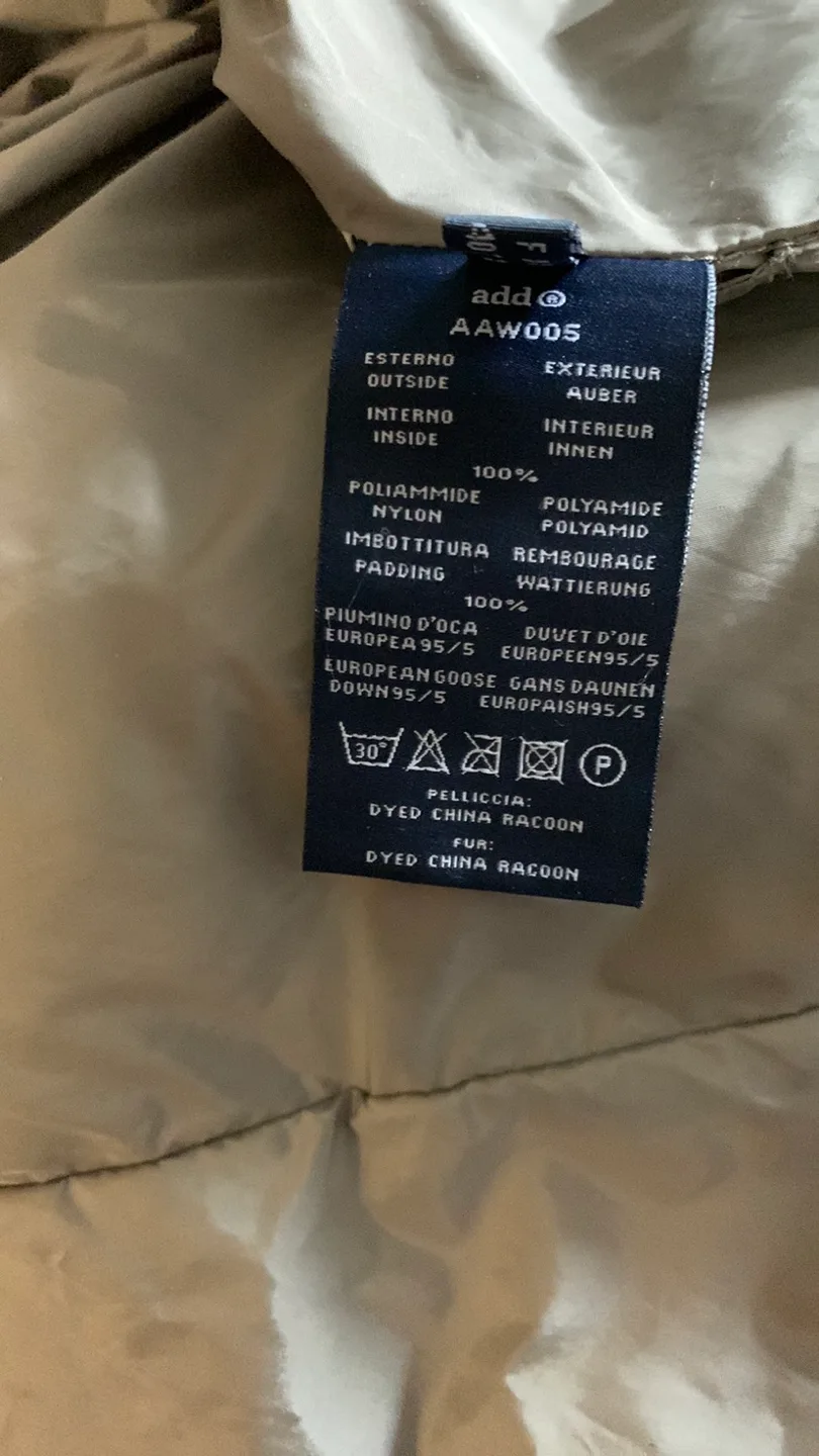 Add Puffer Coat new woman’s image indicator(10)