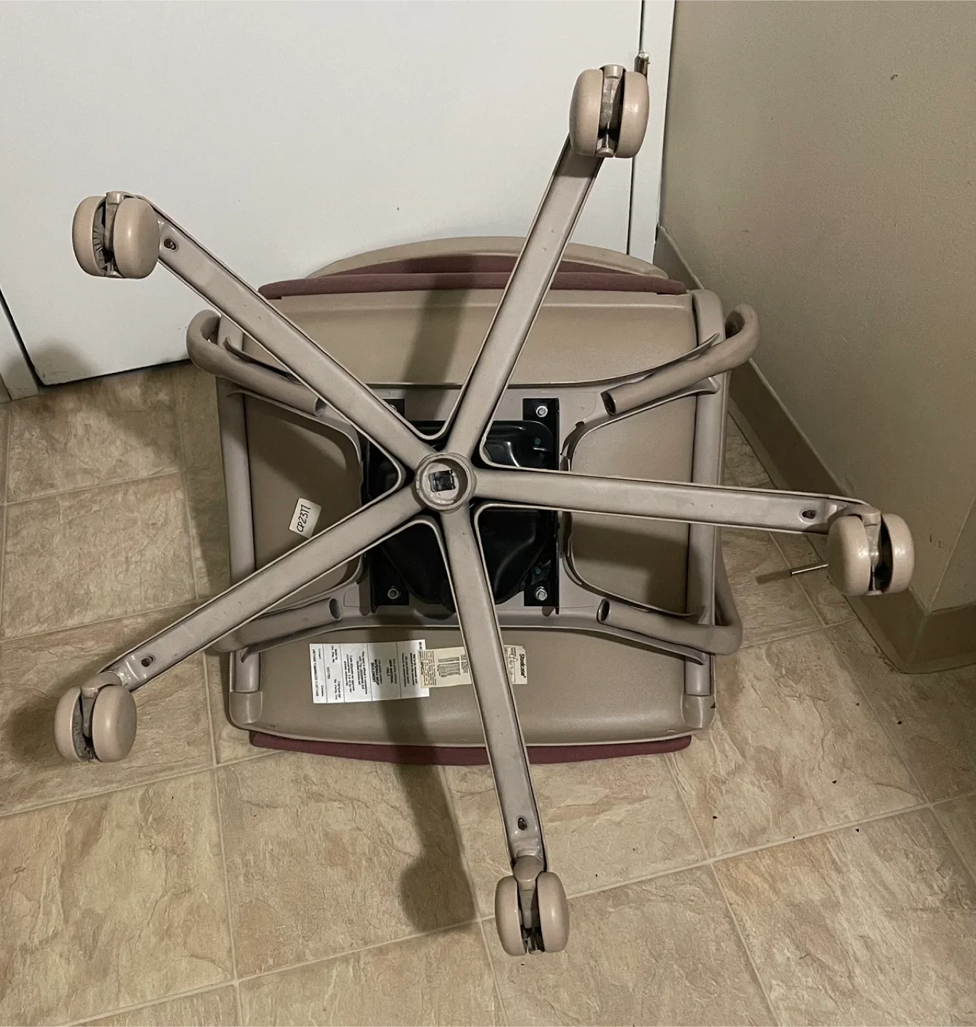 Comfortable, Sturdy Office Chair - Burgundy and Beige image indicator(3)