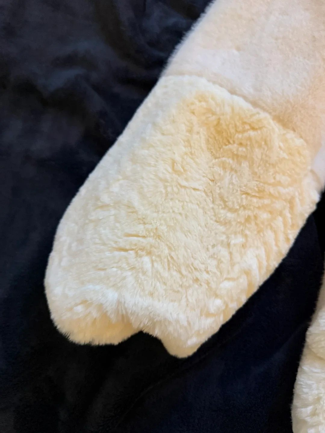 Forever 21 Fur Cream Coat image indicator(2)