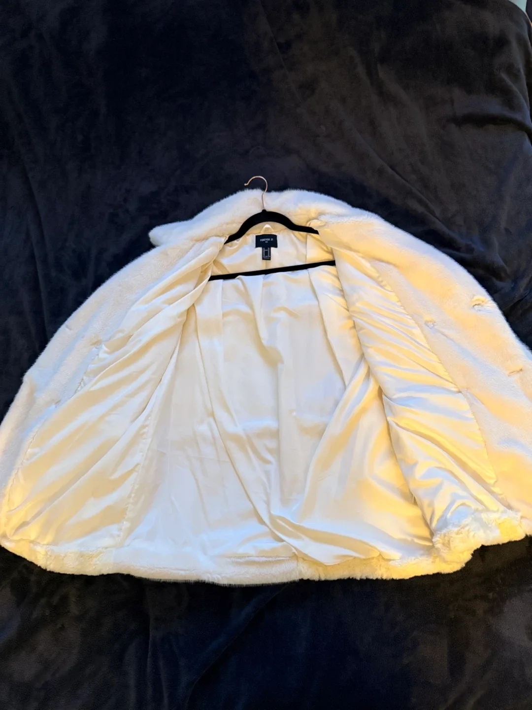 Forever 21 Fur Cream Coat image indicator(6)