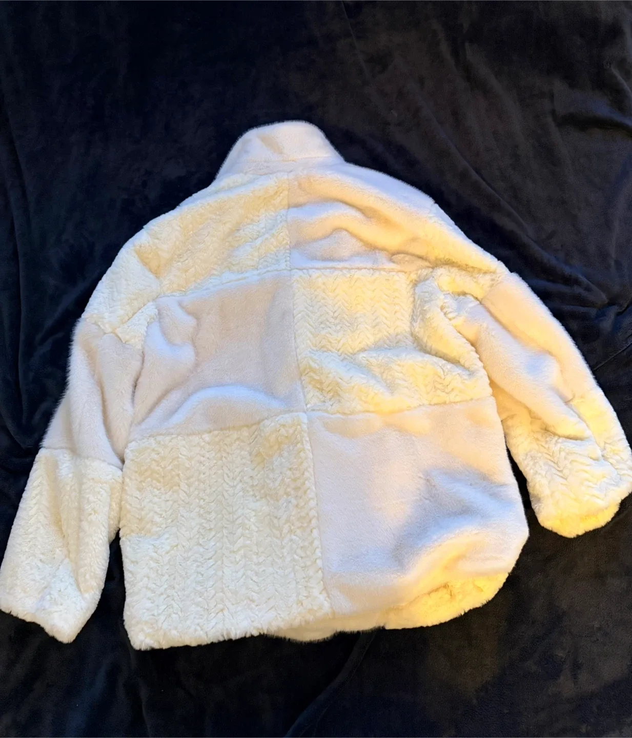 Forever 21 Fur Cream Coat image indicator(7)