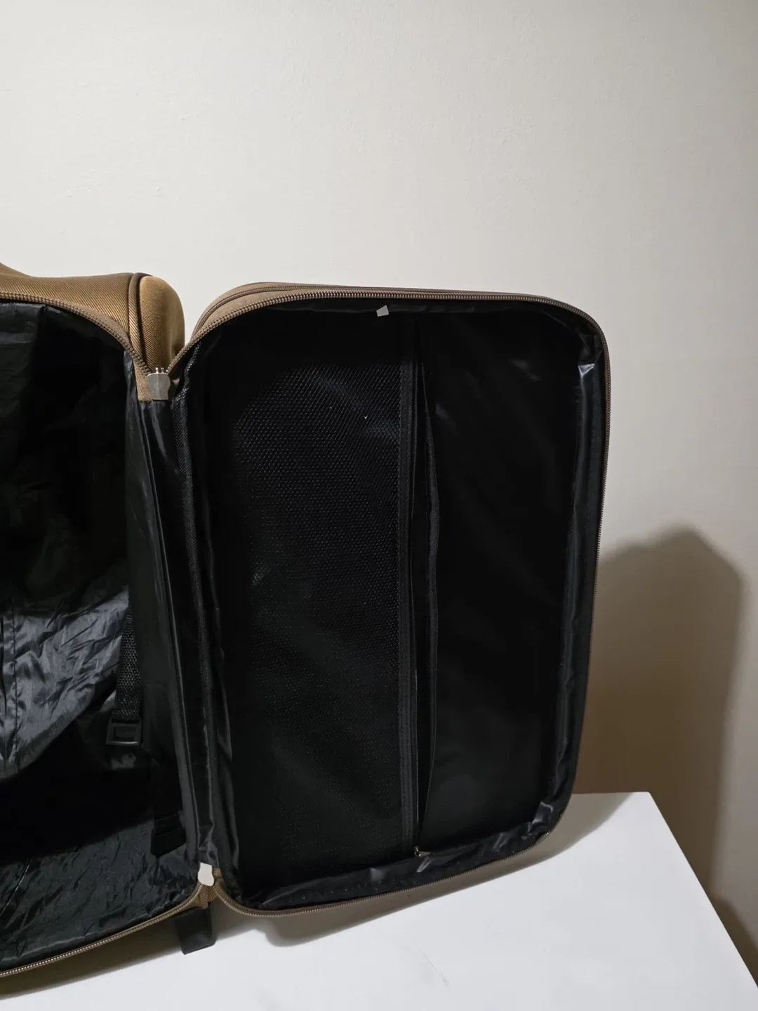 Dollar Brown Carry-On Luggage image indicator(6)