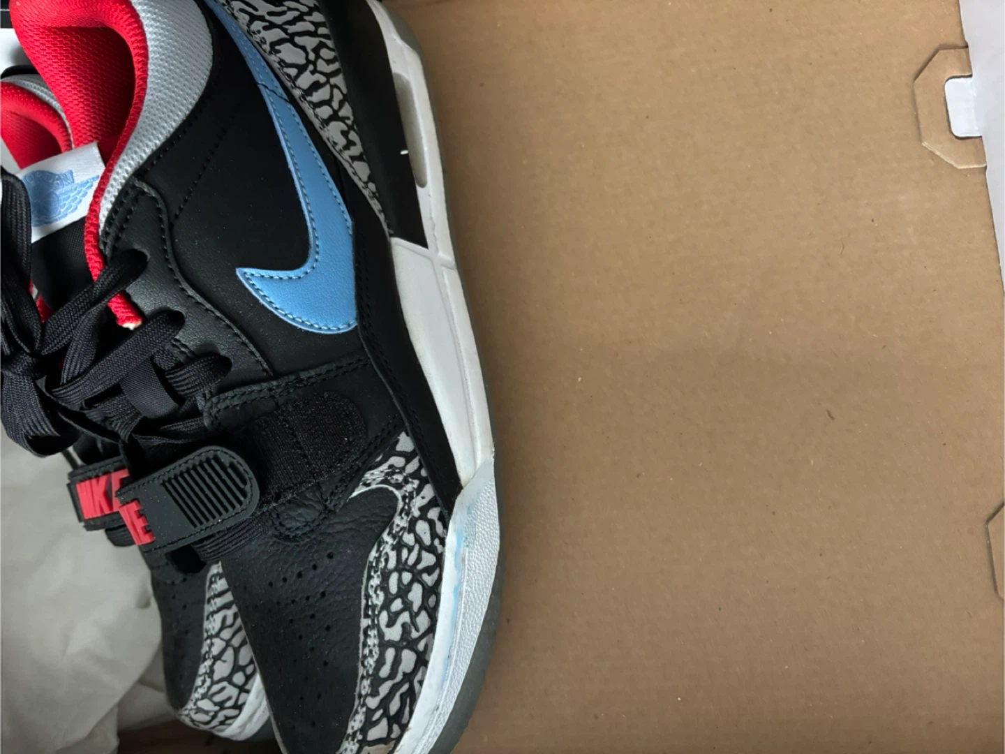 Nike Jordan Legacy 312 Low Black/Red - photo 3
