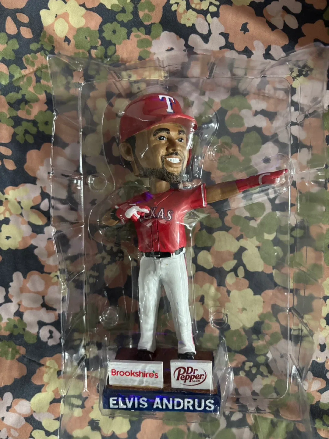 2018 Elvis Andrus Bobblehead (Brookshires) image indicator(6)