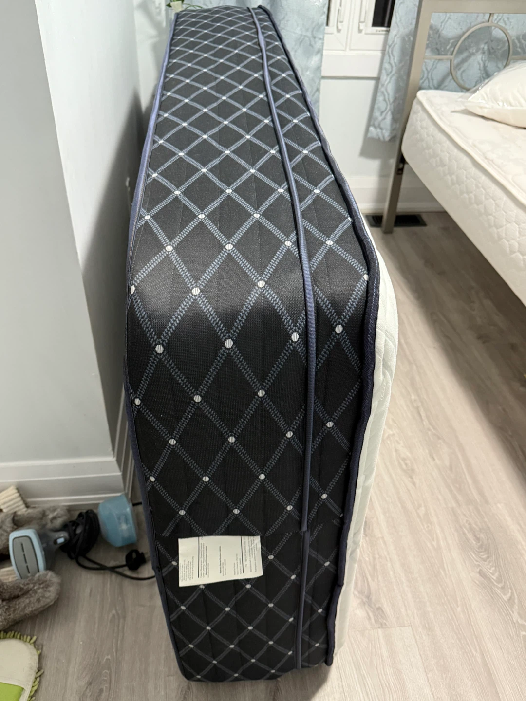 Mattress and Bed Frame - photo 3