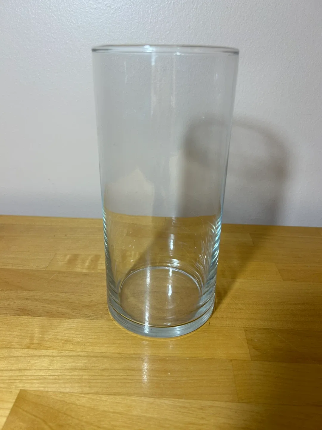 Assorted Clear Glass Vases image indicator(3)